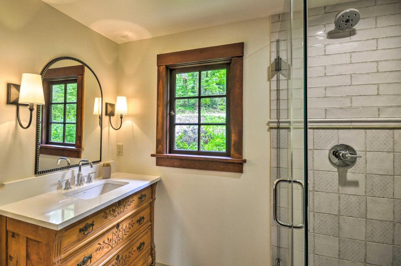 Peaceful And Elegant Cottage With Riverside View Oregon City Eksteriør bilde